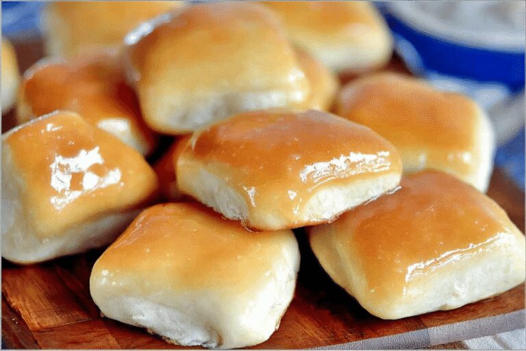 Best Easy Copycat Texas Roadhouse Rolls – Soft & Family-Approved Side Dish