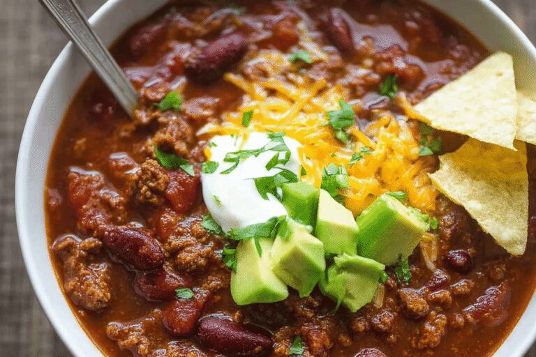 Hearty & Easy Beef Chili Recipe for a Cozy Family Dinner