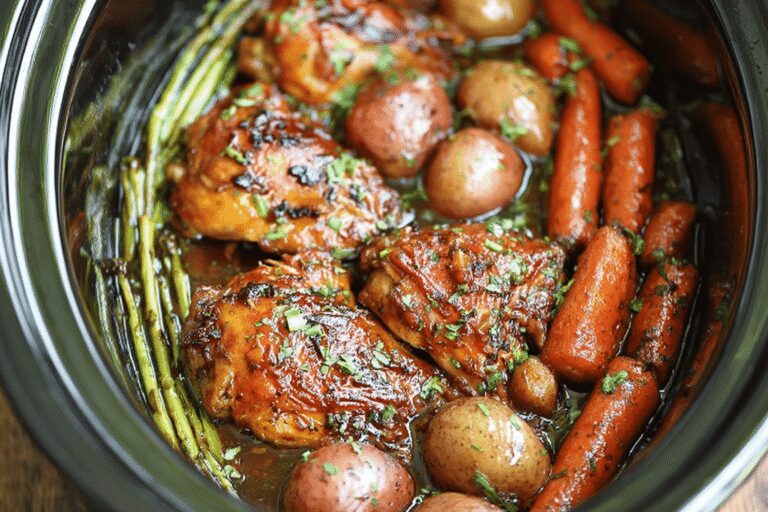 Easy Slow Cooker Honey Garlic Chicken Dinner with Veggies – Family-Approved Meal